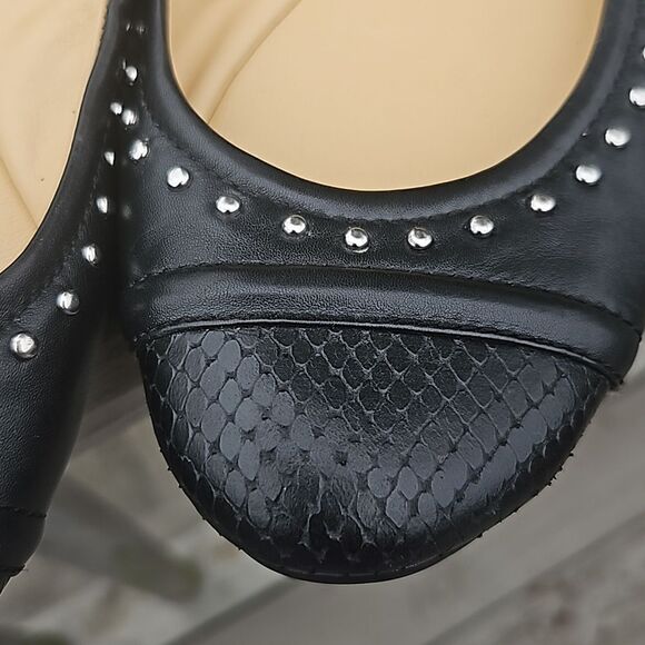 Coach Delia studded and snakeskin flats size 8.5 - Picture 3 of 9